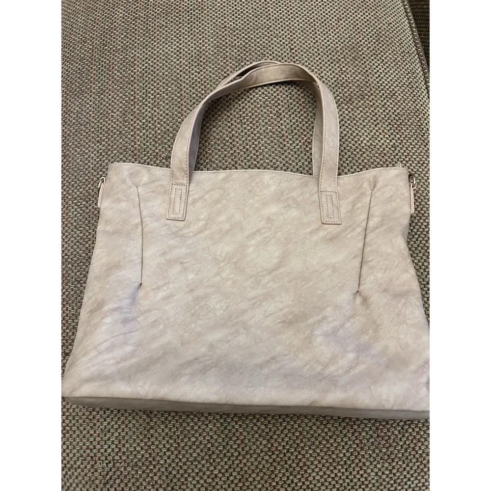 Viv & Lou Audrey Purse Large Vegan Leather Tote Roomy Zippers Neutral Color Tan